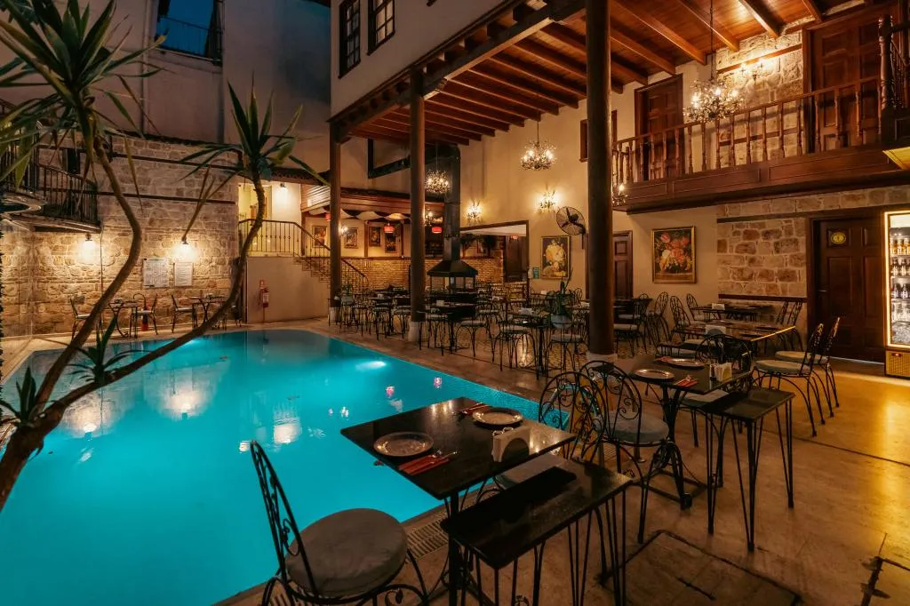 Hotel Mediterra Art